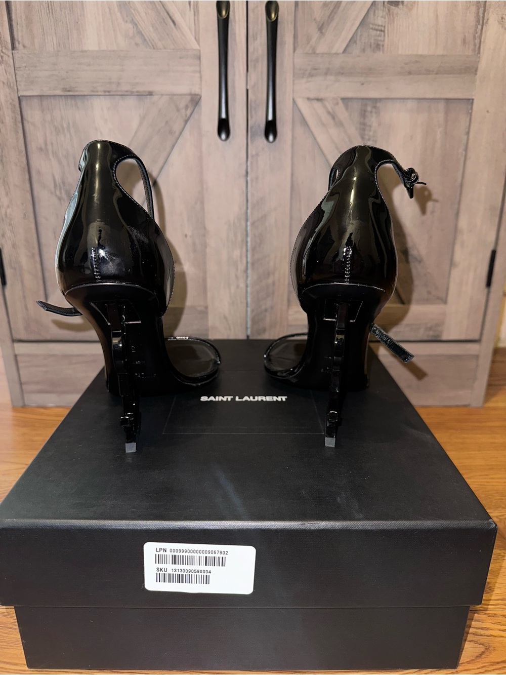 Saint Laurent Black Patent  Heels - 38 - Picture 4 of 6